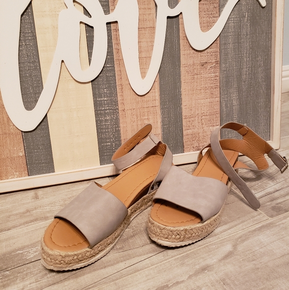 Gray Espadrilles - Picture 2 of 3